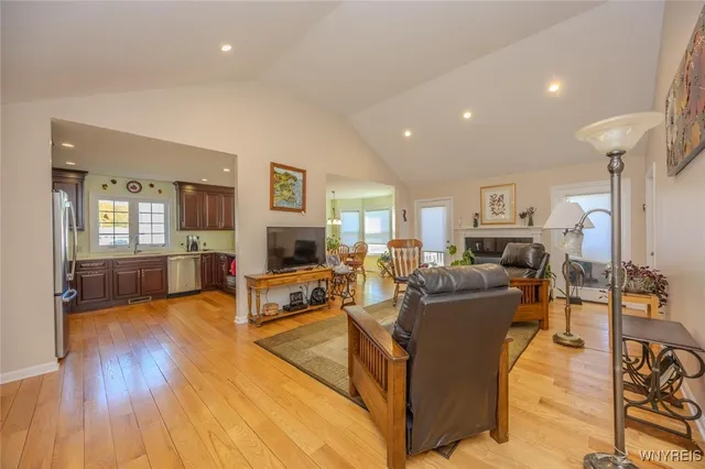 $2,900 | 105 Pine Street, Hamburg, NY 14075