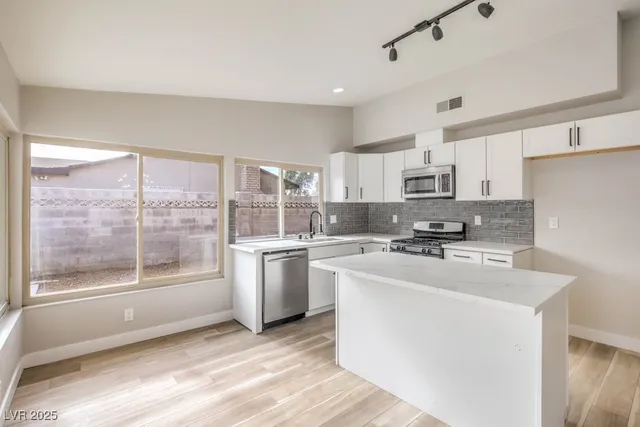 $2,299 | 5394 Stirrup Street, Las Vegas, NV 89119