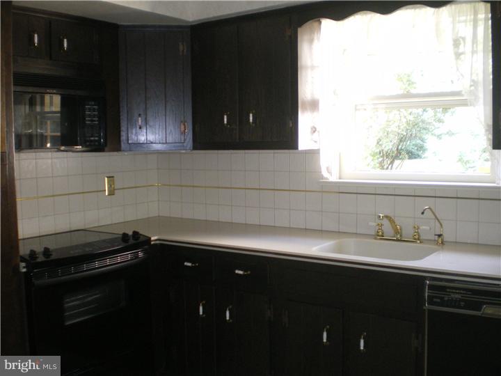 3370 Masons Mill Road Huntingdon Valley, PA 19006 - Photo 12 of 22 Gallery Image 12