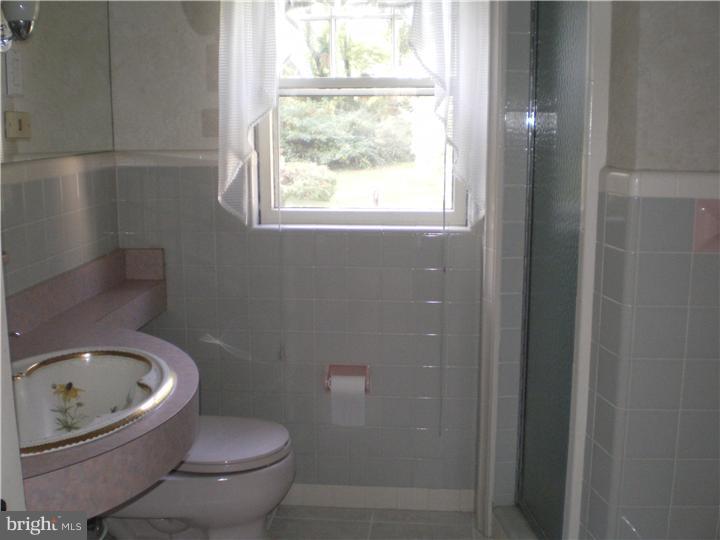 3370 Masons Mill Road Huntingdon Valley, PA 19006 - Photo 14 of 22 Gallery Image 14