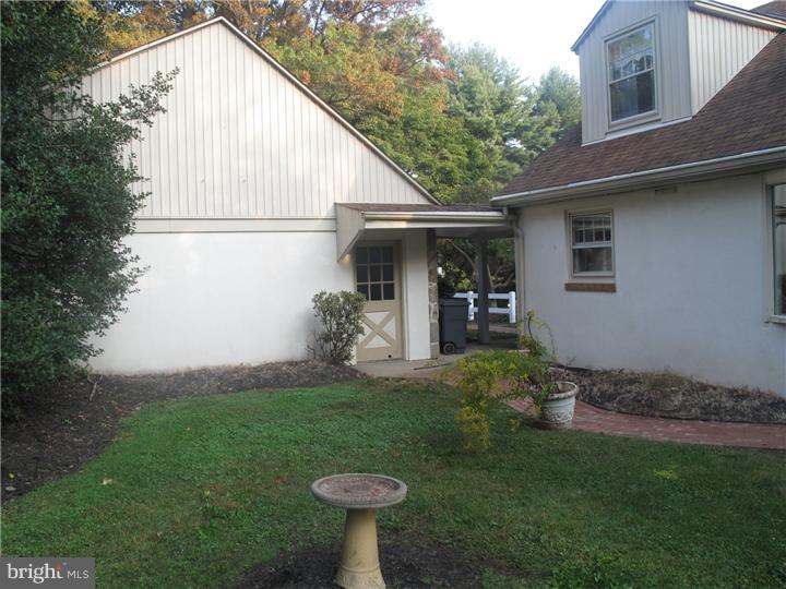 3370 Masons Mill Road Huntingdon Valley, PA 19006 - Photo 3 of 22 Gallery Image 3