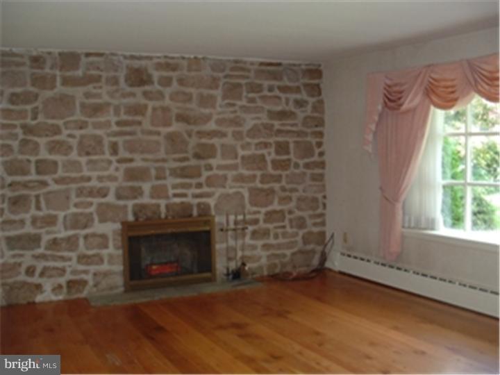 3370 Masons Mill Road Huntingdon Valley, PA 19006 - Photo 10 of 22 Gallery Image 10