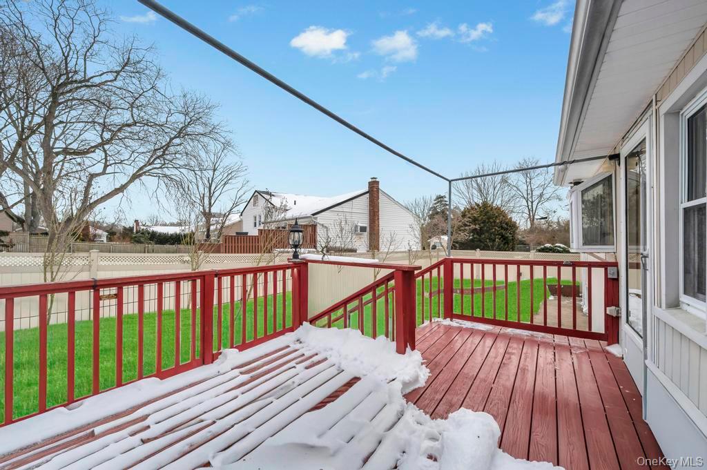 178 Gerhard Road Plainview, NY 11803 - Photo 19 of 19