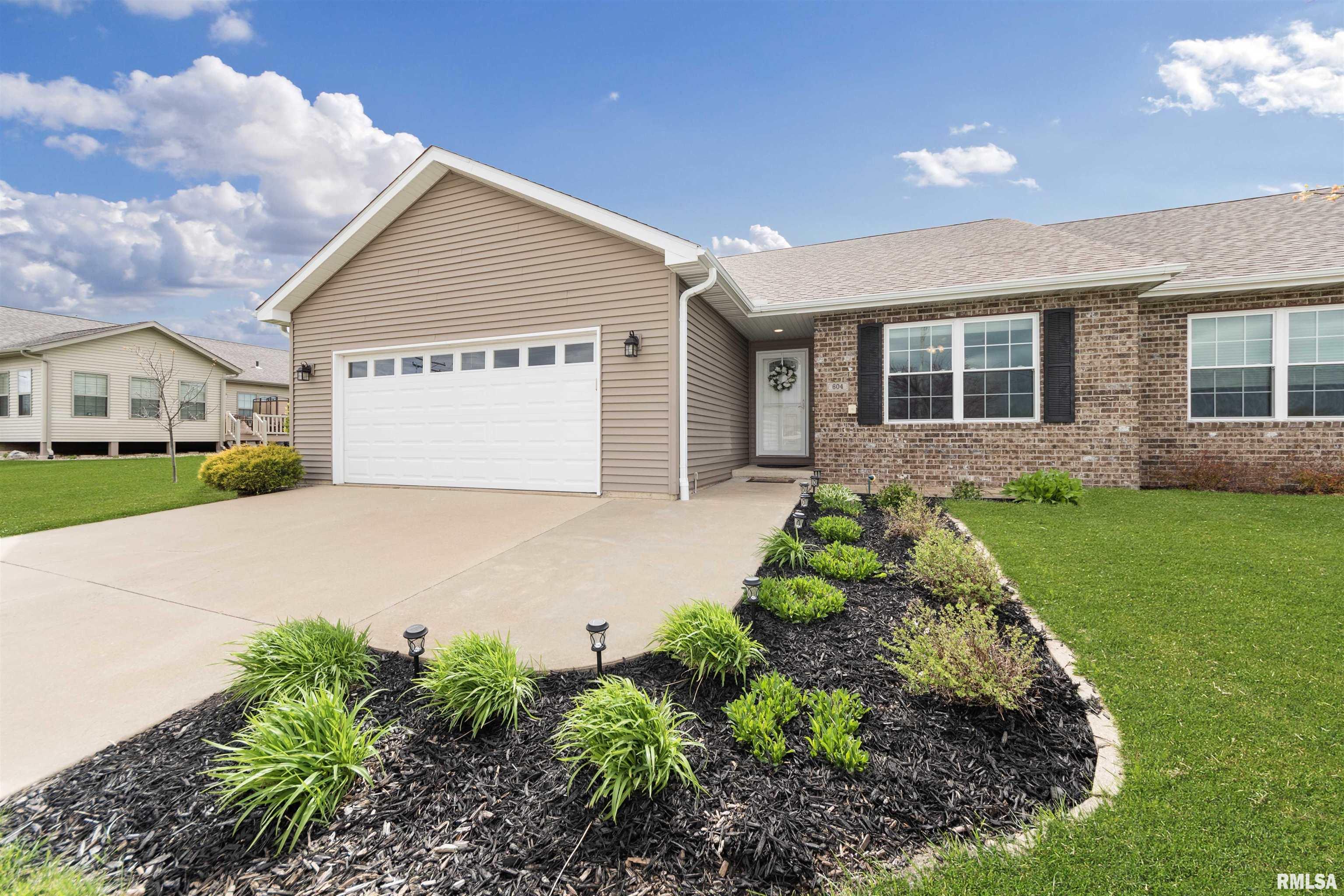 604 Dallas Road Washington, IL 61571 - Photo 2 of 49 Gallery Image 2