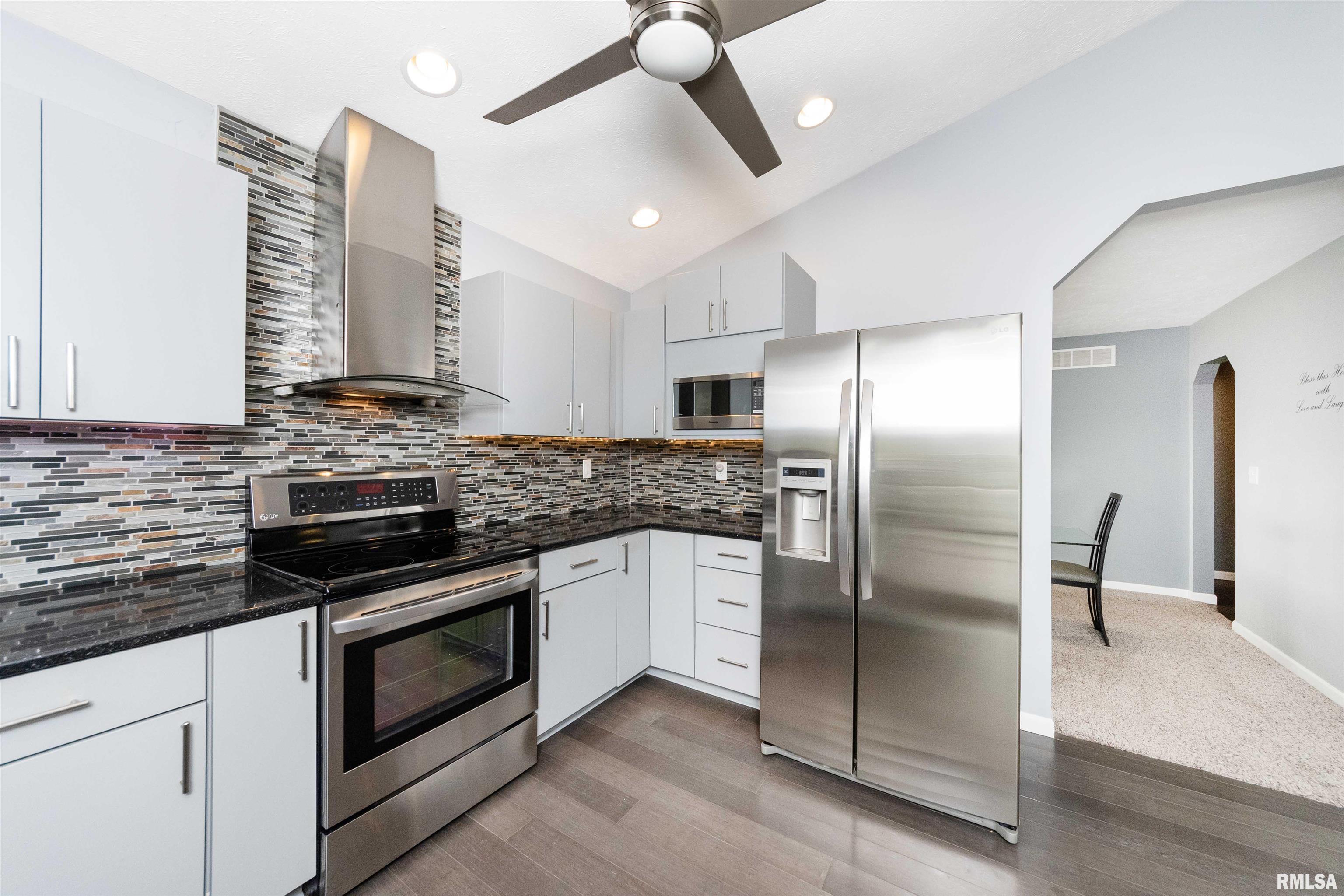 604 Dallas Road Washington, IL 61571 - Photo 28 of 49 Gallery Image 28