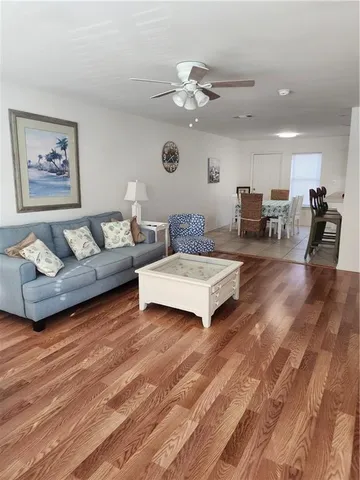 $1,950 | 870 A Marina Drive, Unit A, Slidell, LA 70458