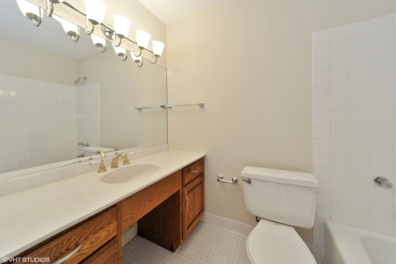 5445 North Sheridan Road, Unit 510 Chicago, IL 60640 - Photo 12 of 14