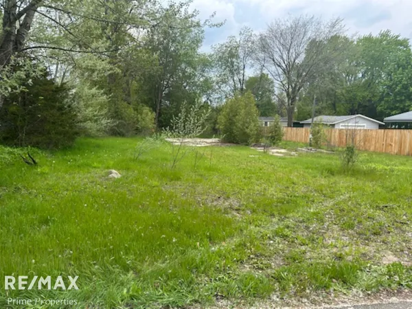 $59,900 | 418 Locust Street, Howard City, MI 49329