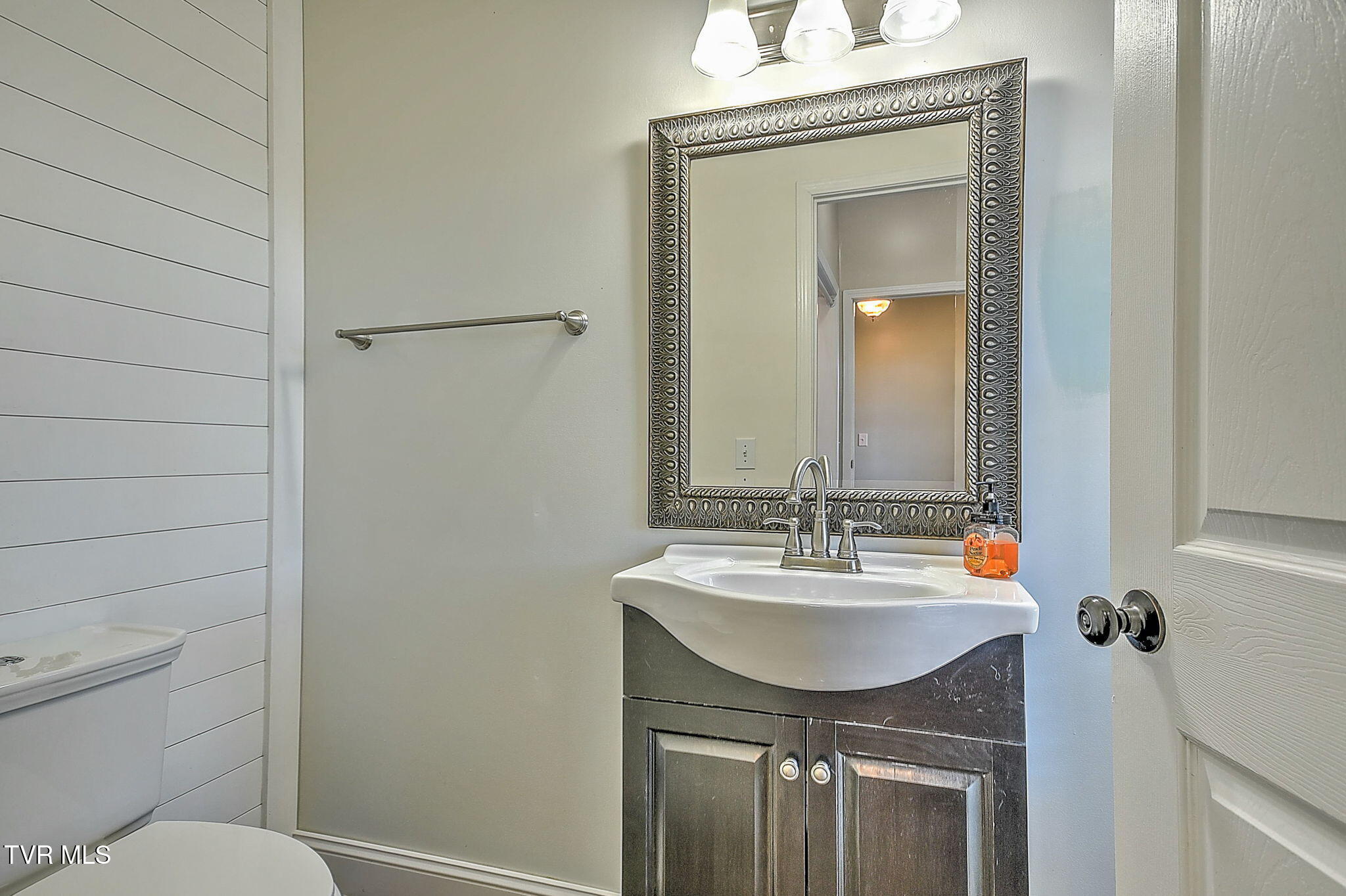 152 Painter Road Fall Branch, TN 37656 - Photo 12 of 32 6-web-or-mls-153 Painter TM-6