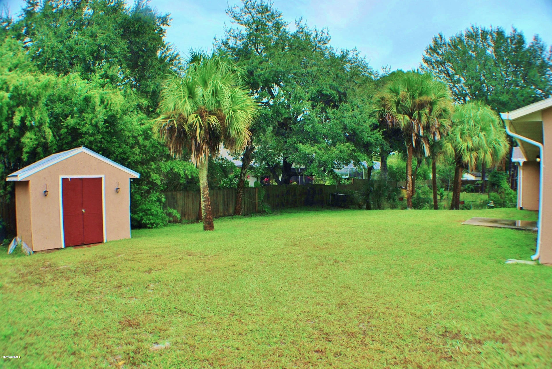6872 Dodge Road Cocoa, FL 32927 - Photo 17 of 36 Back Yard