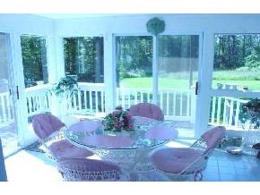 130 Kensington Road Hampton Falls, NH 03844 - Photo 5 of 9