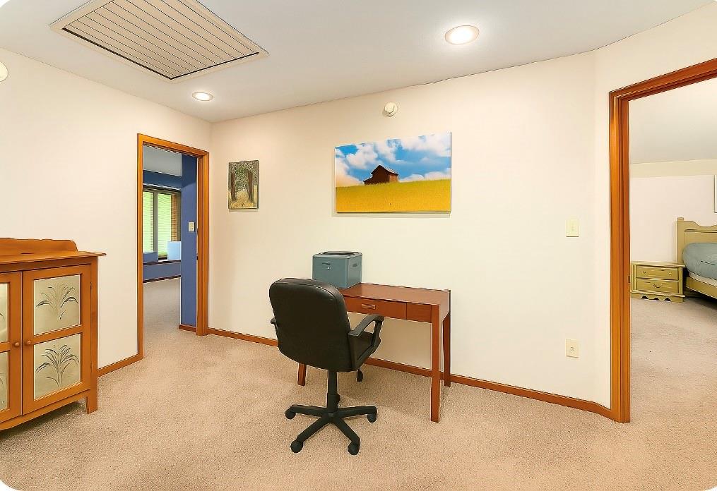 12031 Hemlock Street Overland Park, KS 66213 - Photo 15 of 24