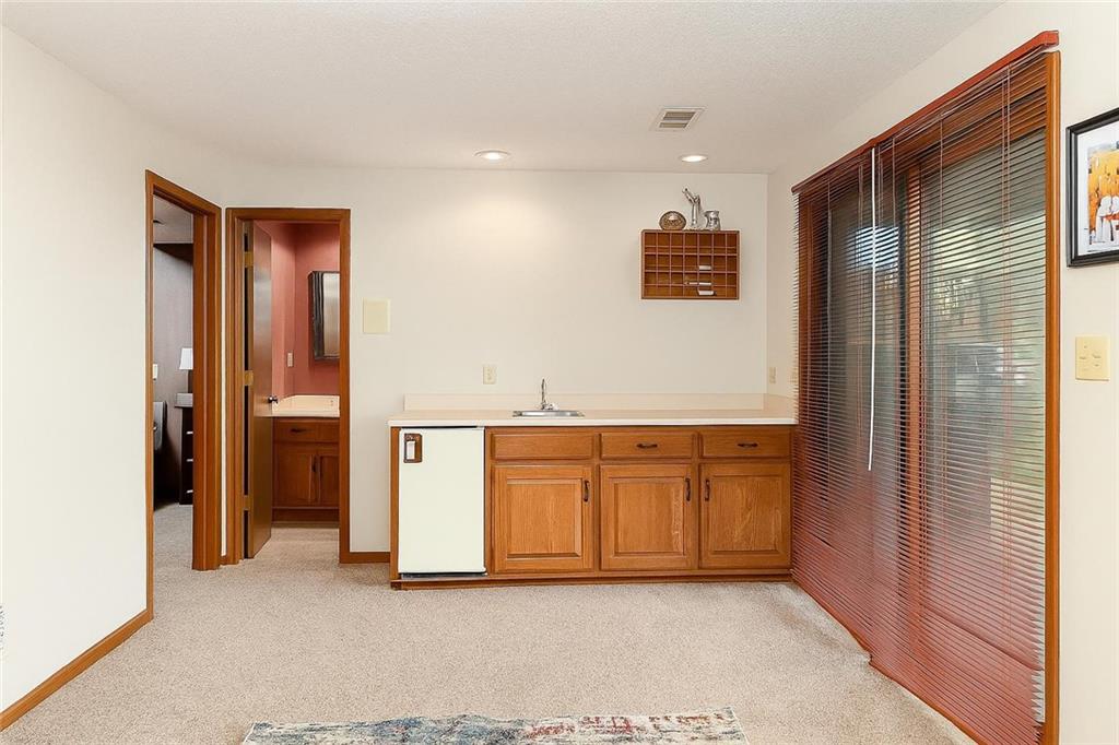 12031 Hemlock Street Overland Park, KS 66213 - Photo 19 of 24