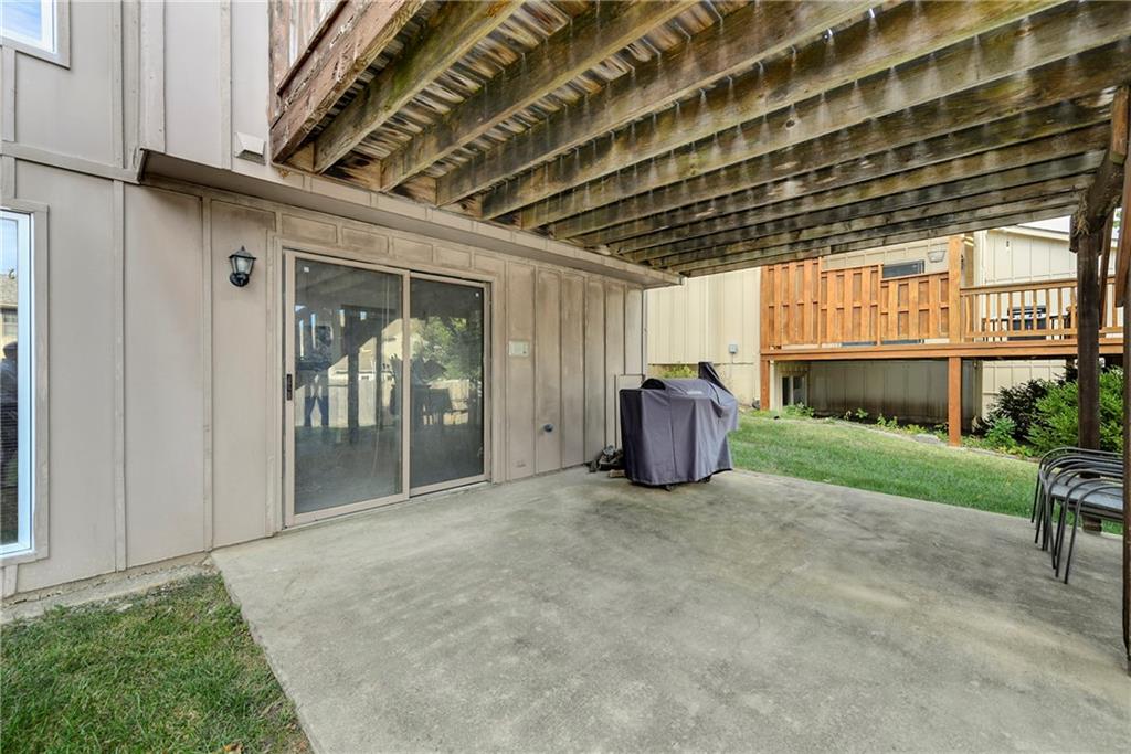 12031 Hemlock Street Overland Park, KS 66213 - Photo 22 of 24