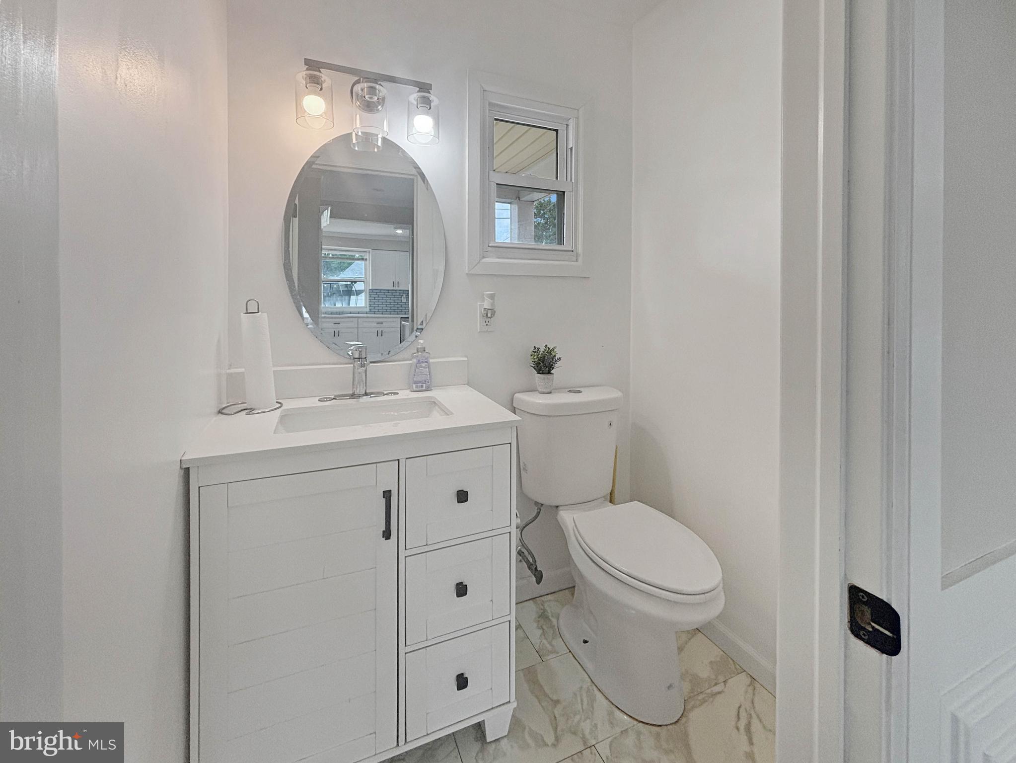 119 Colonial Road Beverly, NJ 08010 - Photo 17 of 29