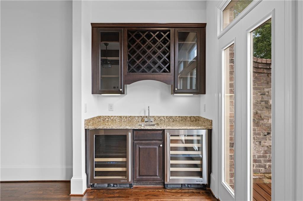 3681 Manor Brook Terrace Atlanta, GA 30319 - Photo 5 of 22