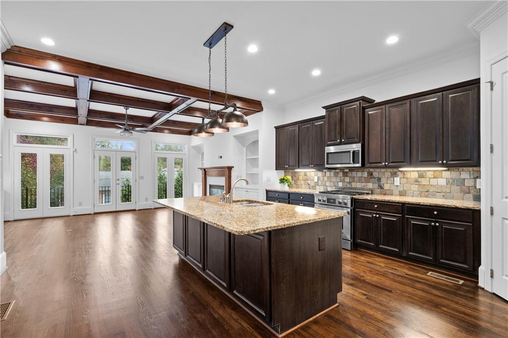 3681 Manor Brook Terrace Atlanta, GA 30319 - Photo 8 of 22