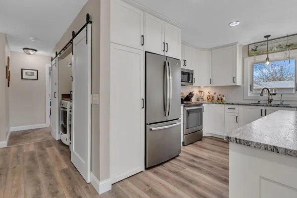 $370,000 | 409 Boulder Street Southwest, Hutchinson, MN 55350