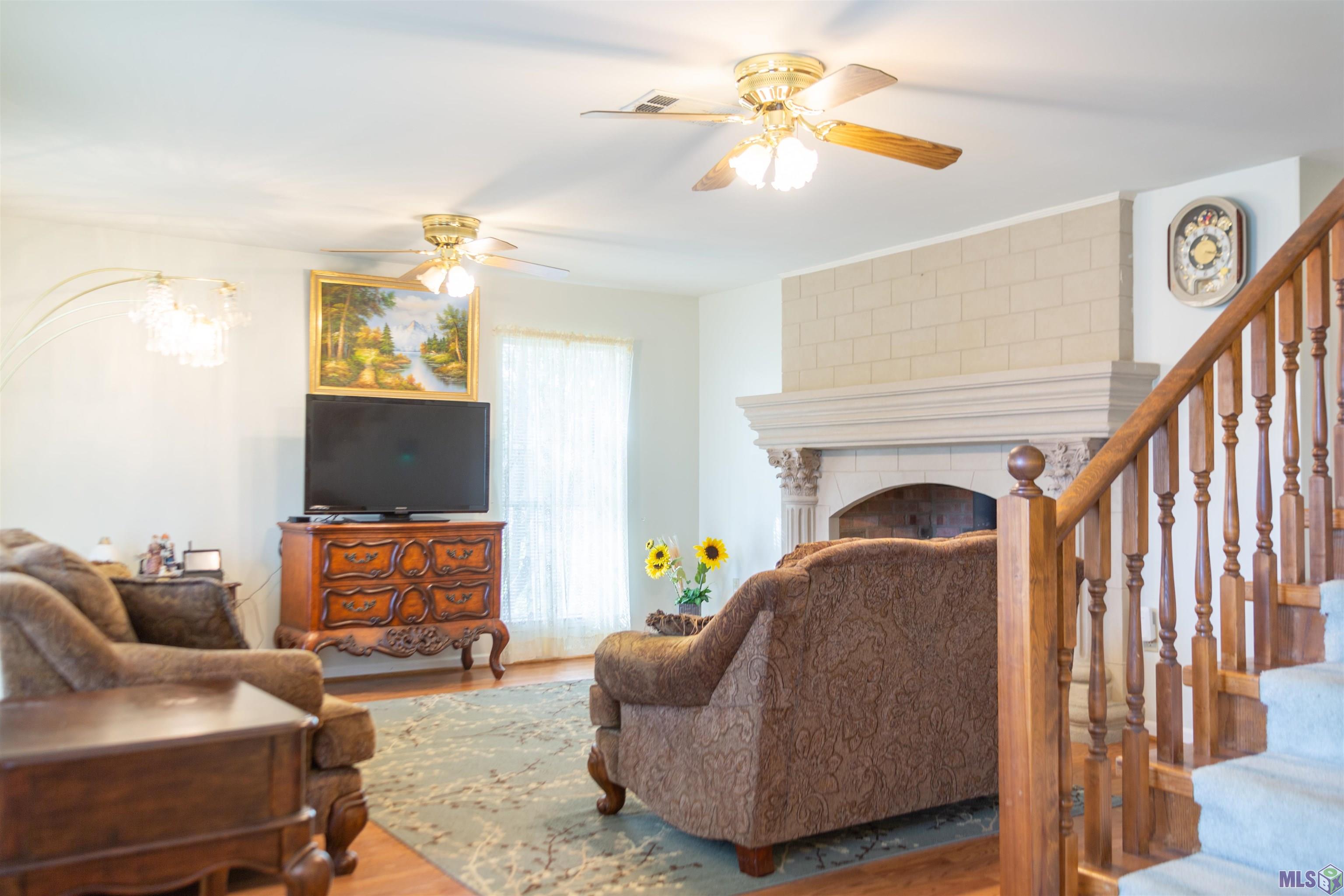 16839 Monitor Avenue Baton Rouge, LA 70817 - Photo 17 of 30 LIVING ROOM