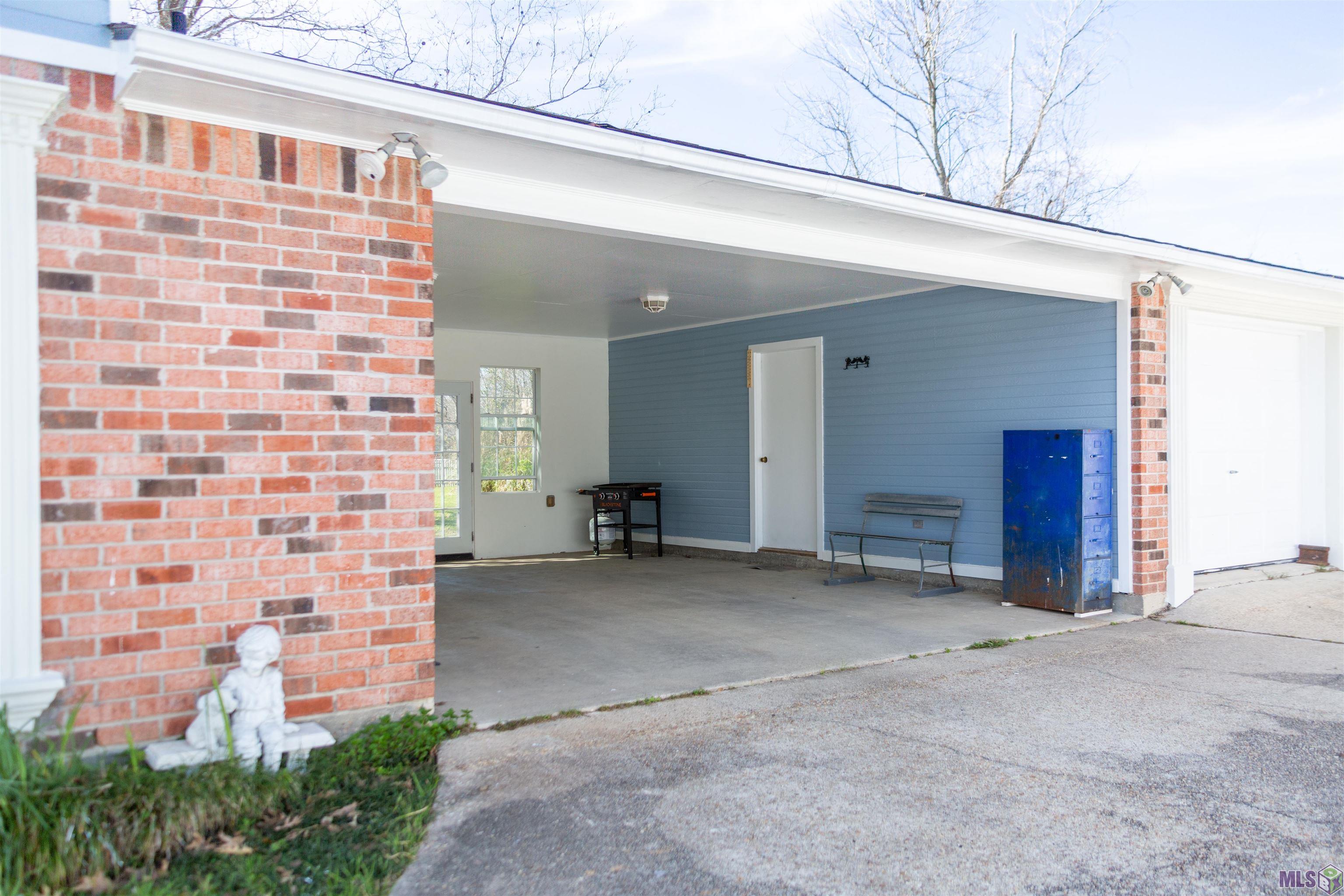 Carport