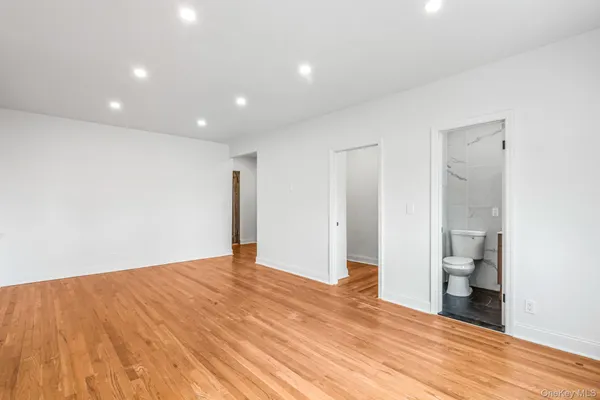 $499,000 | 9876 Queens Boulevard, Unit 6L | Rego Park