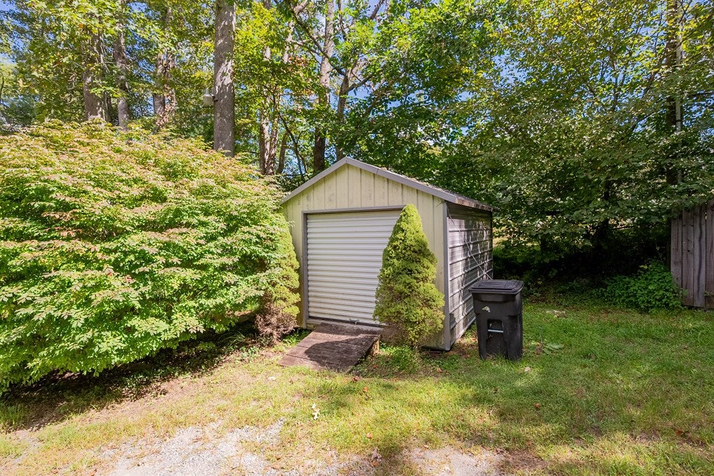 324 Spring Bud Road Fancy Gap, VA 24328 - Photo 62 of 100 Gallery Image 62