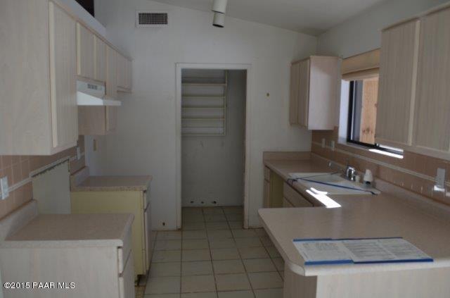 425 Buckskin Road Prescott, AZ 86301 - Photo 10 of 24 a bathroom with a sink and a mirror