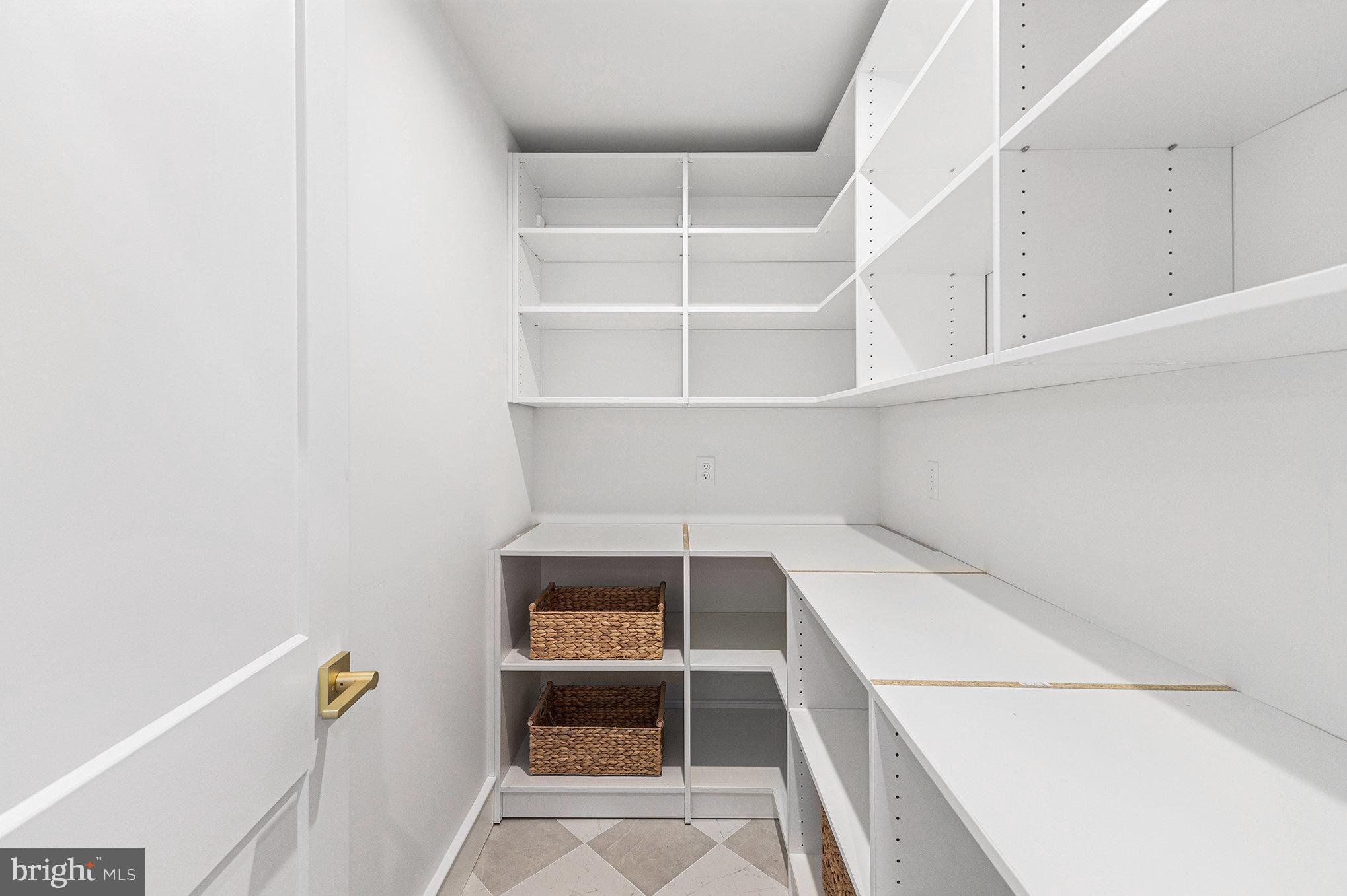 409 West Butler Pike Ambler, PA 19002 - Photo 8 of 39