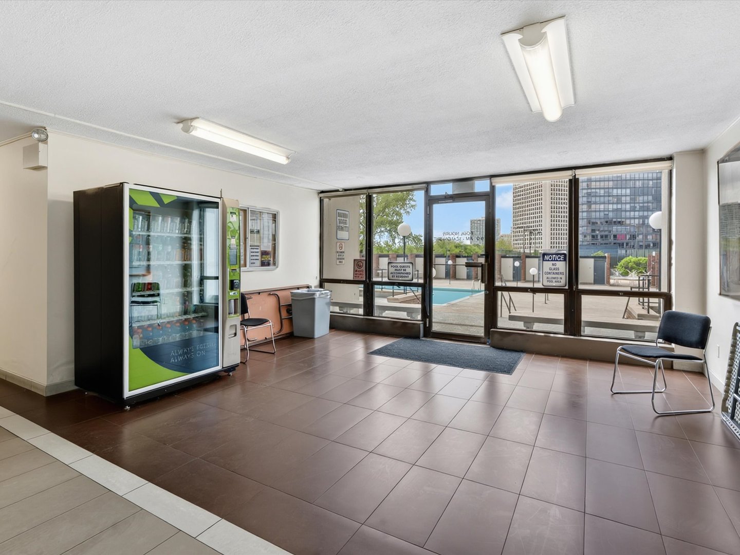 5455 North Sheridan Road, Unit 3515 Chicago, IL 60640 - Photo 43 of 68