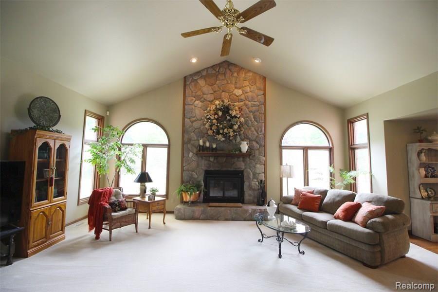62063 Wolcott Road Ray, MI 48096 - Photo 9 of 53 Living Room.jpg