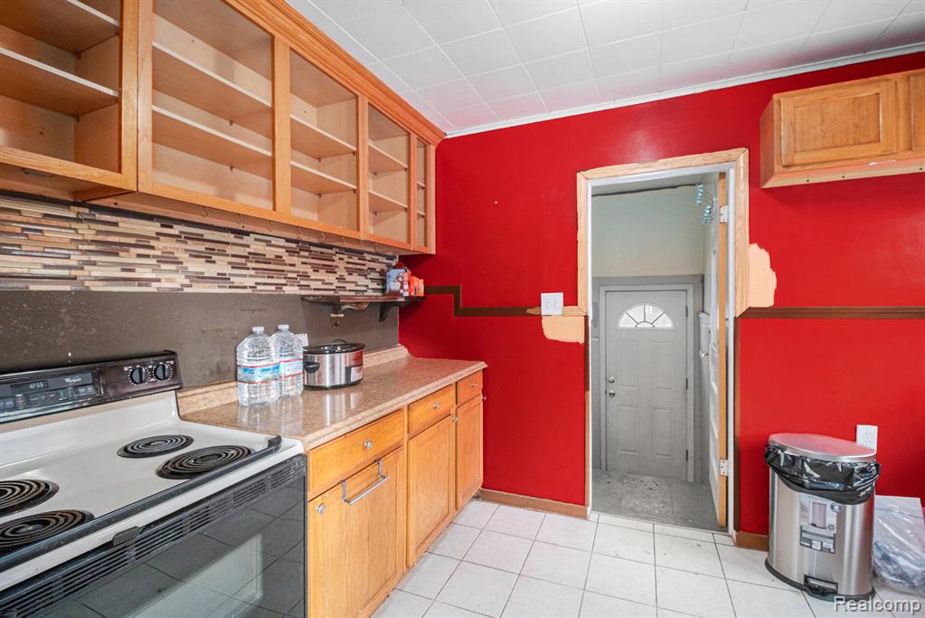 3952 Greenfield Road Berkley, MI 48072 - Photo 11 of 30 Gallery Image 11