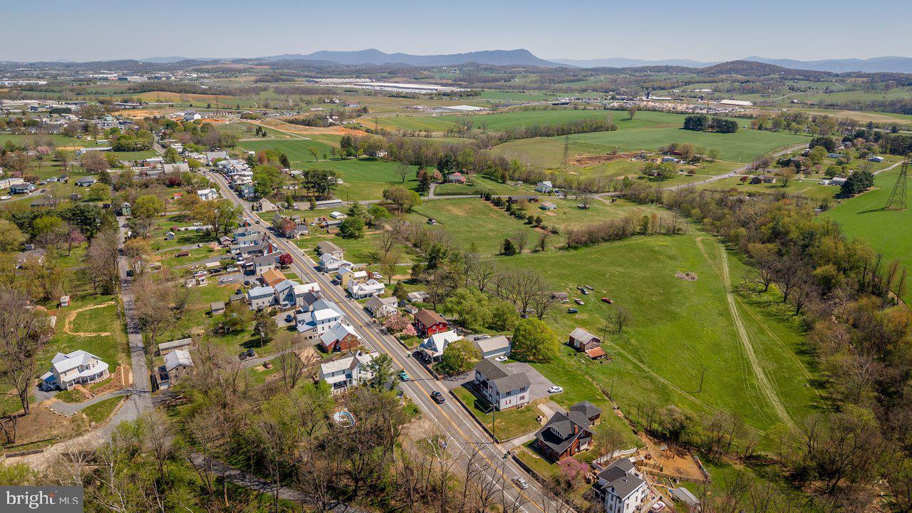 522 South Main Street Mount Crawford, VA 22841 - Photo 56 of 57 a view of city and mountain
