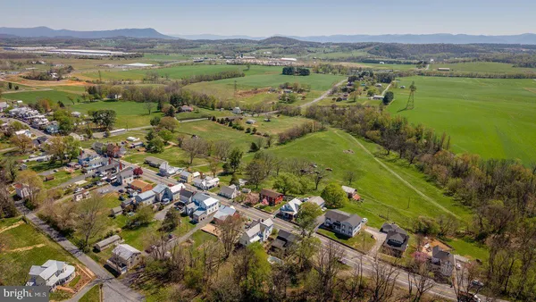$345,000 | 522 South Main Street, Mount Crawford, VA 22841