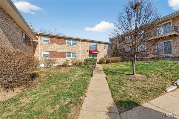 $99,900 | 10391 Forest Brook Lane, Unit C, St. Louis, MO 63146