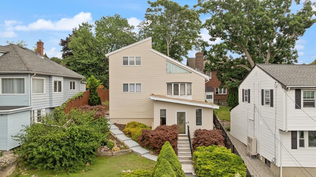 75 Andrews Street Medford, MA 02155 - Photo 1 of 40