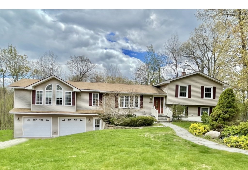 15 Nipmuck Road Paxton, MA 01612 - Photo 1 of 33 Gallery Image 1