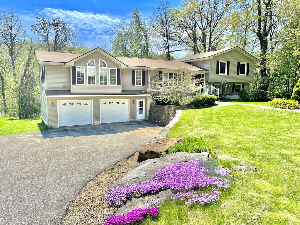 15 Nipmuck Road Paxton, MA 01612 - Photo 2 of 33 Gallery Image 2