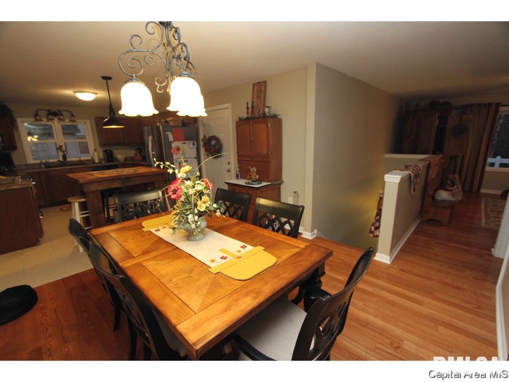 1525 Cherry Road Springfield, IL 62704 - Photo 27 of 36 Gallery Image 27
