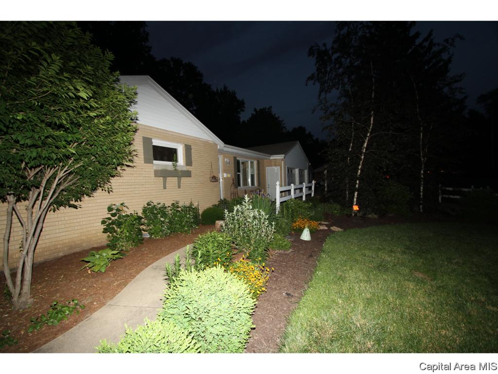 1525 Cherry Road Springfield, IL 62704 - Photo 36 of 36 Gallery Image 36