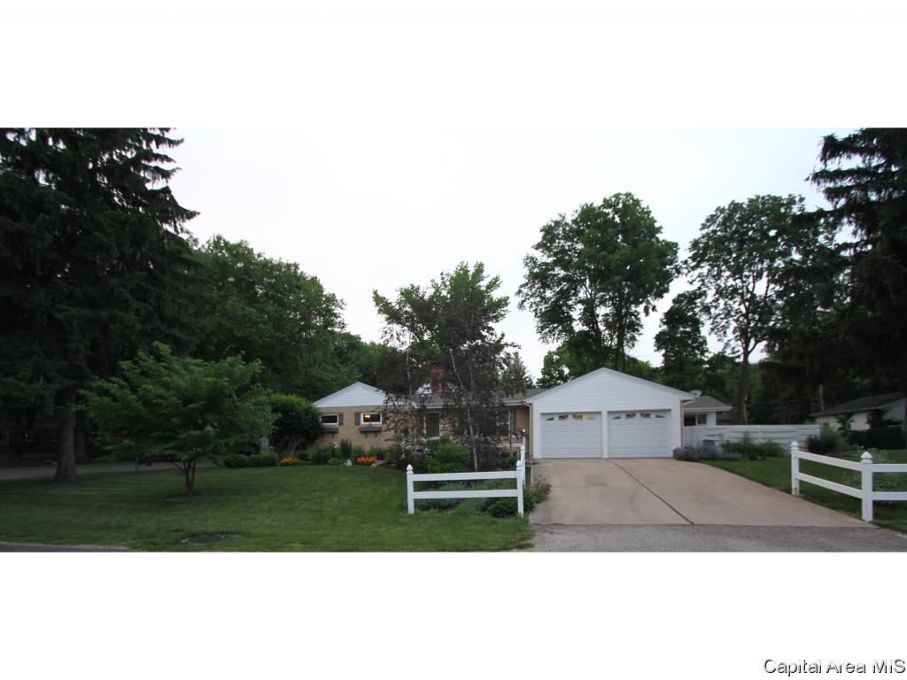 1525 Cherry Road Springfield, IL 62704 - Photo 5 of 36 Gallery Image 5
