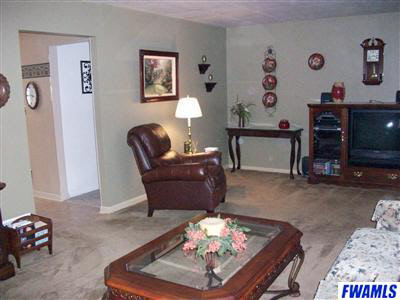 12262 Leo Road Fort Wayne, IN 46845 - Photo 3 of 11