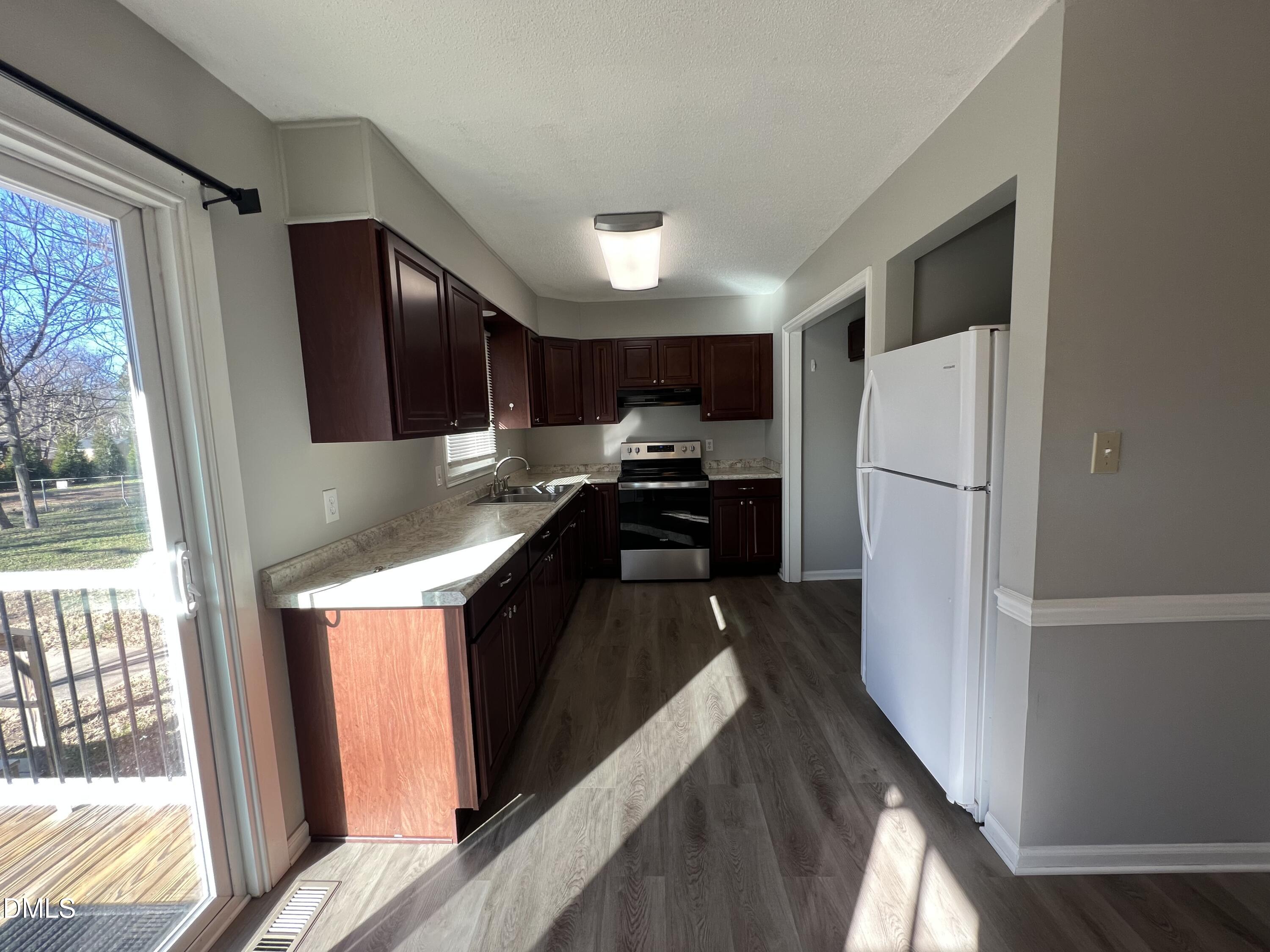 416 Culvert Street Apex, NC 27502 - Photo 5 of 29 IMG_0050