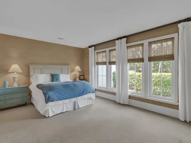 $12,000 | 215 Live Oak Road, Vero Beach, FL 32963