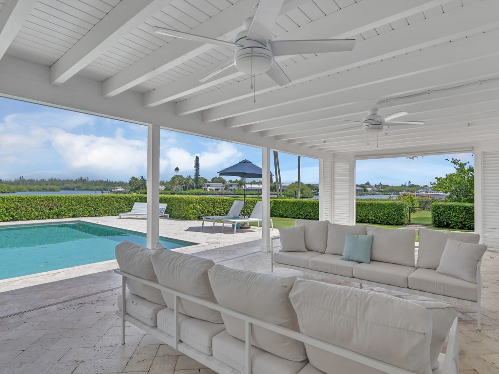 215 Live Oak Road Vero Beach, FL 32963 - Photo 26 of 36