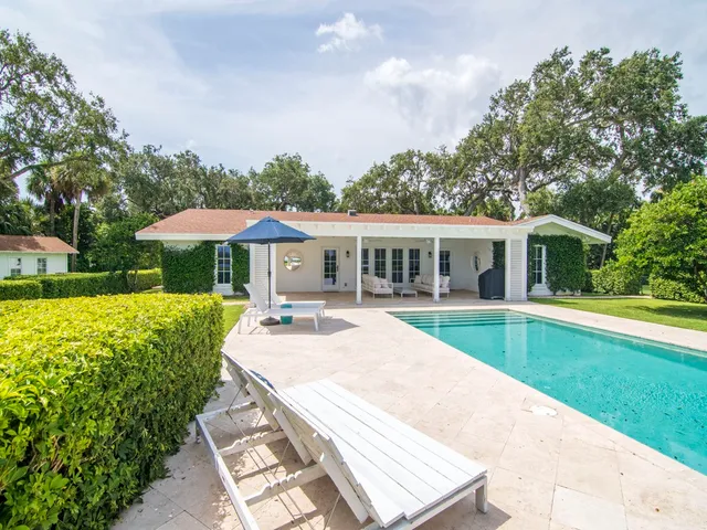 $12,000 | 215 Live Oak Road, Vero Beach, FL 32963