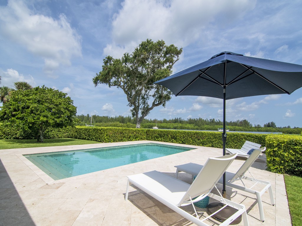 215 Live Oak Road Vero Beach, FL 32963 - Photo 29 of 36