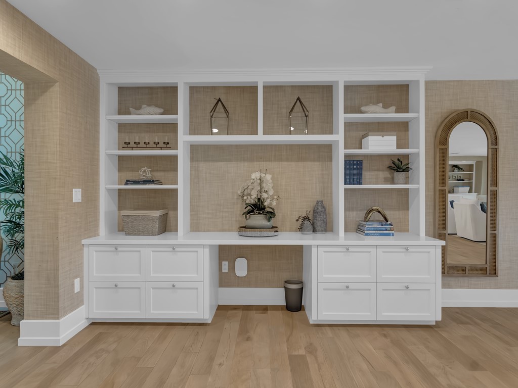 215 Live Oak Road Vero Beach, FL 32963 - Photo 4 of 36