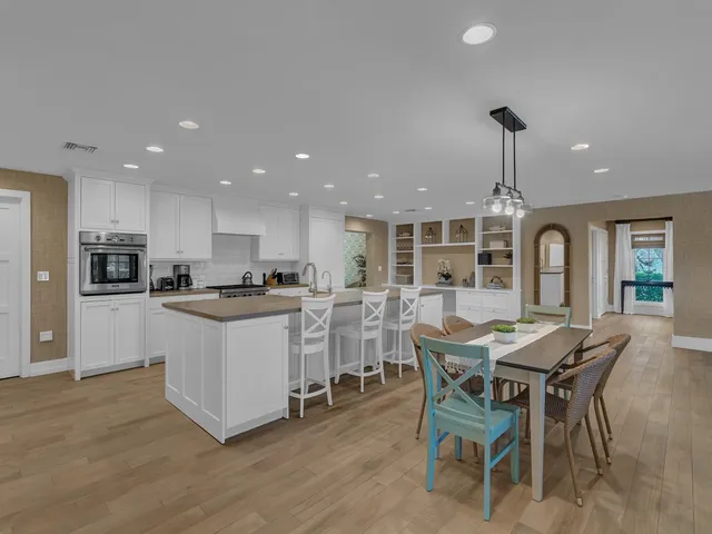 $12,000 | 215 Live Oak Road, Vero Beach, FL 32963