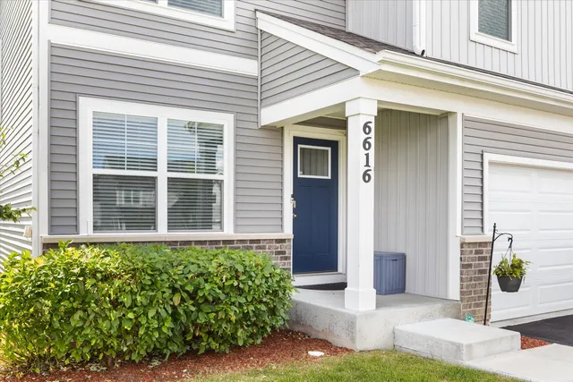$399,900 | 6616 Hadrian Drive, Joliet, IL 60431