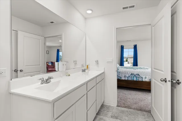 $399,900 | 6616 Hadrian Drive, Joliet, IL 60431